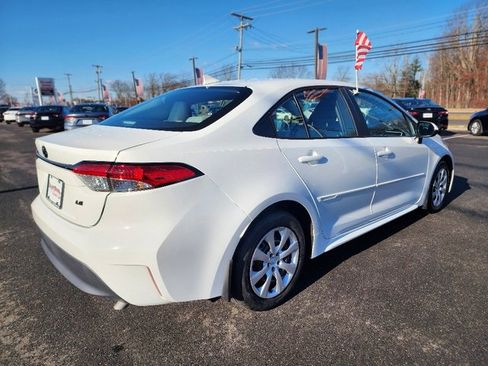 Used 2023 Toyota Corolla LE image 7
