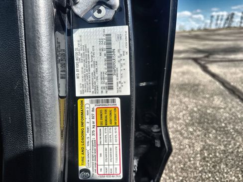 Used 2020 Ford Fusion Titanium AWD/4WD image 33