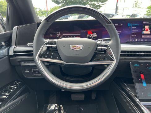 Used 2026 Cadillac Escalade Sport AWD/4WD image 16