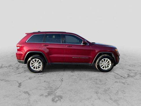 Used 2022 Jeep Grand Cherokee Laredo E AWD/4WD image 9