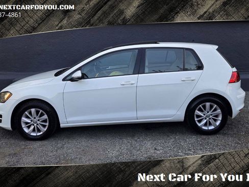 Used 2015 Volkswagen Golf S FWD image 2