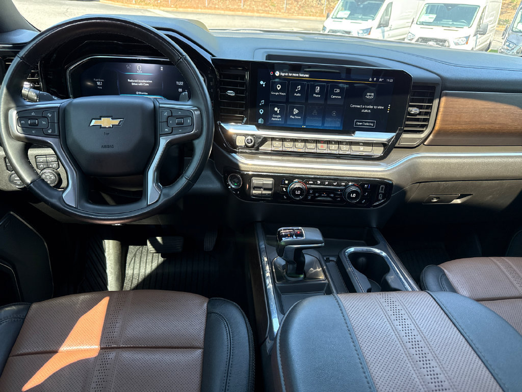 Used 2024 Chevrolet Silverado 1500 High Country w/ Technology Package AWD/4WD image 23