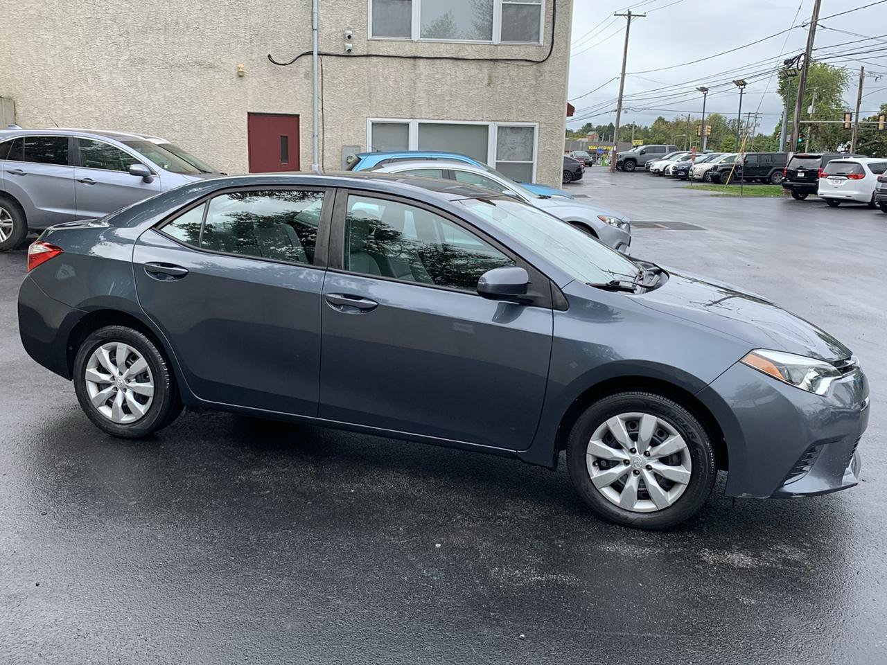 Used 2015 Toyota Corolla LE FWD image 6