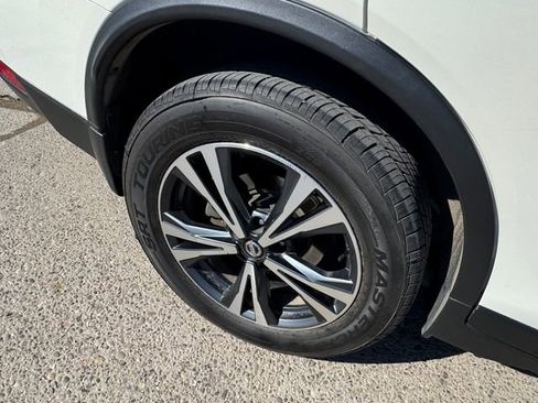 Used 2020 Nissan Rogue SV w/ Sun & Sound Touring Package image 24