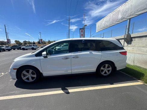 Used 2020 Honda Odyssey EX image 4