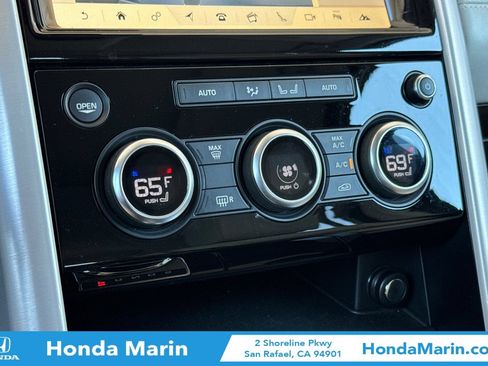 Used 2017 Land Rover Discovery HSE Luxury AWD/4WD image 28