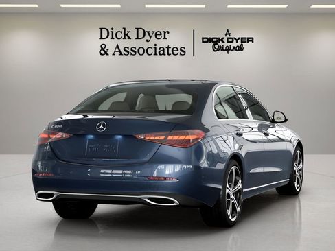 Used 2025 Mercedes-Benz C 300 Sedan image 12