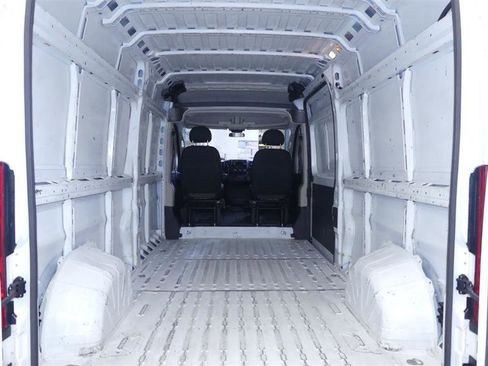 Used 2020 RAM ProMaster 2500 w/ Interior Convenience Group image 5
