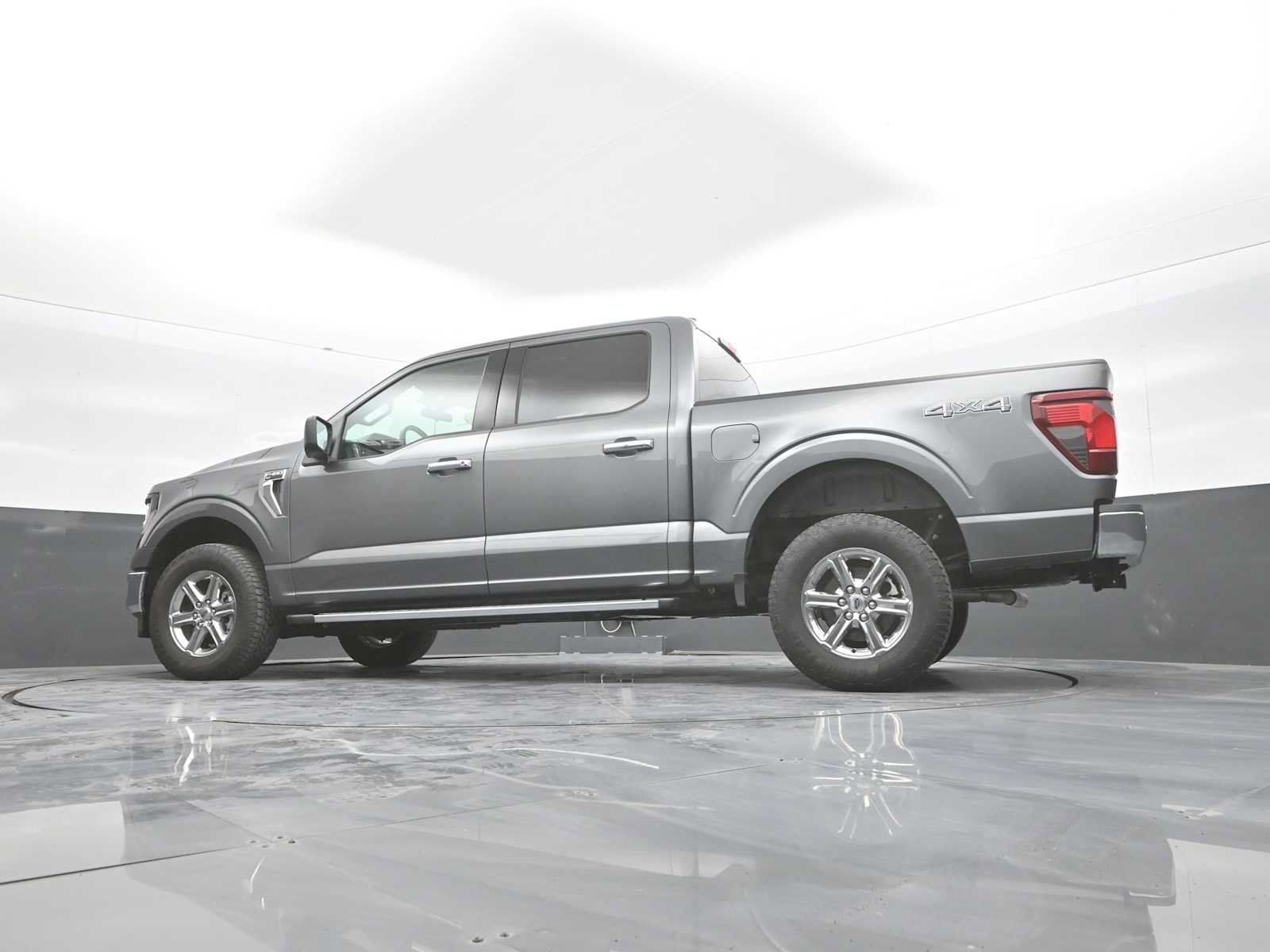 Used 2025 Ford F150 XLT w/ Equipment Group 301A Standard AWD/4WD image 39