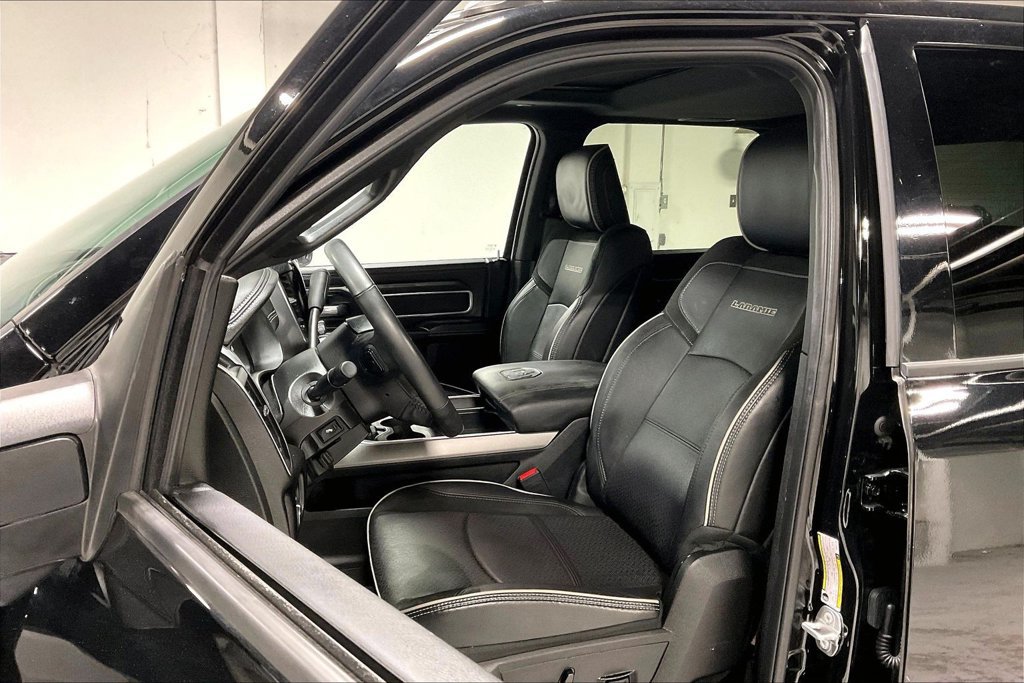 Used 2024 RAM 2500 Laramie w/ Night Edition AWD/4WD image 32