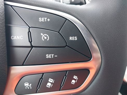 New 2026 Chrysler Voyager LX image 20