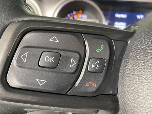 Used 2021 Jeep Wrangler Sport image 11