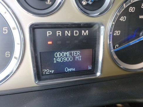 Used 2013 Cadillac Escalade ESV Platinum AWD/4WD image 17