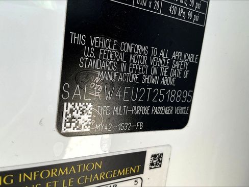 New 2026 Land Rover Discovery Limited Edition image 13