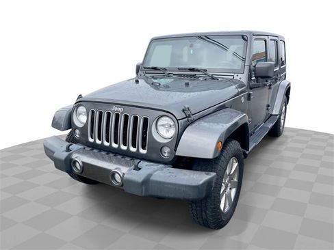 Used 2018 Jeep Wrangler Unlimited Sahara w/ Dual Top Group image 1