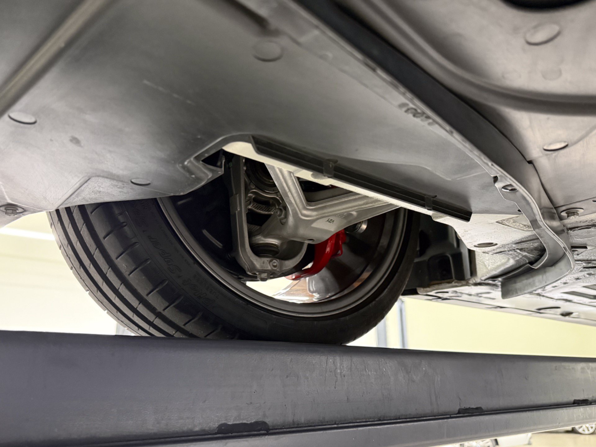 Used 2017 Ferrari 488 Spider RWD image 93