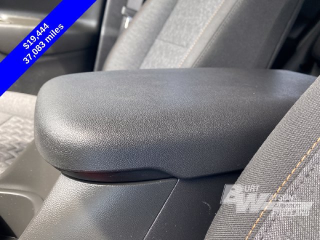 Used 2023 Chevrolet Equinox LT FWD image 33