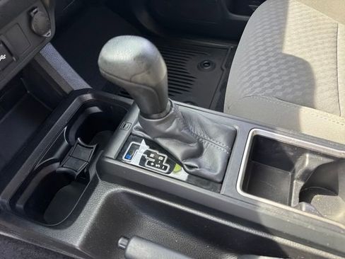 Used 2023 Toyota Tacoma SR AWD/4WD image 17