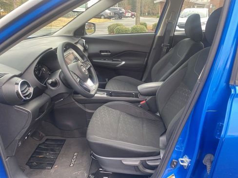 Used 2024 Nissan Kicks SV w/ Interior Electronics Package image 15