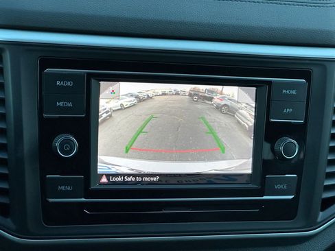 Used 2022 Volkswagen Atlas SE image 17