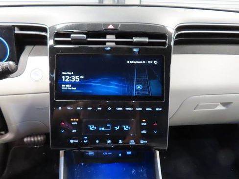 Used 2023 Hyundai Tucson Limited FWD image 23
