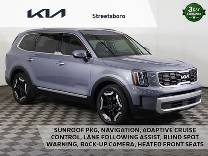 Used 2024 Kia Telluride S w/ S Sunroof Package