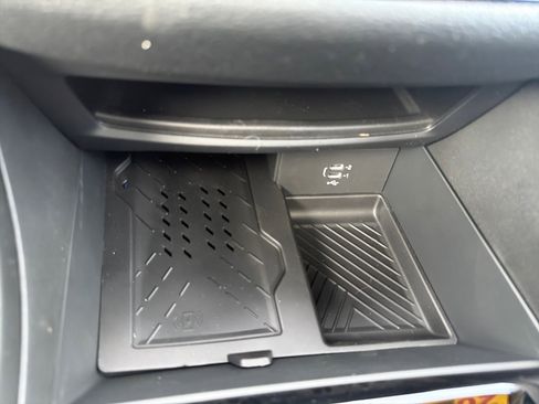 New 2026 Chrysler Pacifica Limited image 30