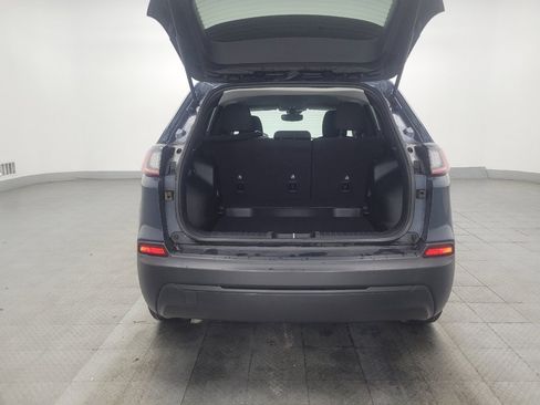 Used 2021 Jeep Cherokee Latitude FWD image 29