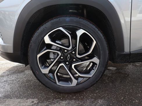 New 2026 Chevrolet Trax RS w/ Sunroof Package image 24