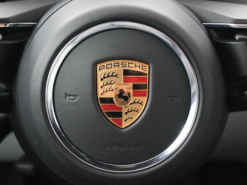 Certified 2022 Porsche Macan GTS image 23