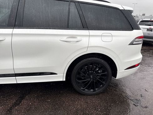 Certified 2024 Lincoln Aviator Reserve w/ Equipment Group 201A AWD/4WD image 38