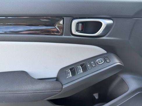 Certified 2025 Honda Civic Sport image 16