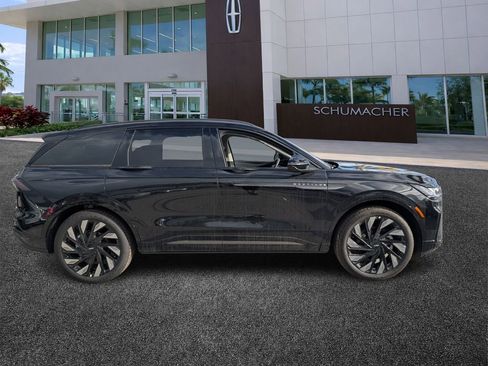 New 2026 Lincoln Nautilus Reserve AWD/4WD image 8