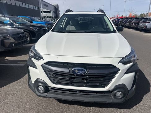 Used 2025 Subaru Outback Premium image 2