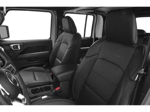 Used 2021 Jeep Gladiator Overland w/ Cold Weather Group image 9