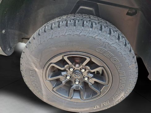 Used 2024 RAM 1500 Warlock w/ Electronics Group AWD/4WD image 9