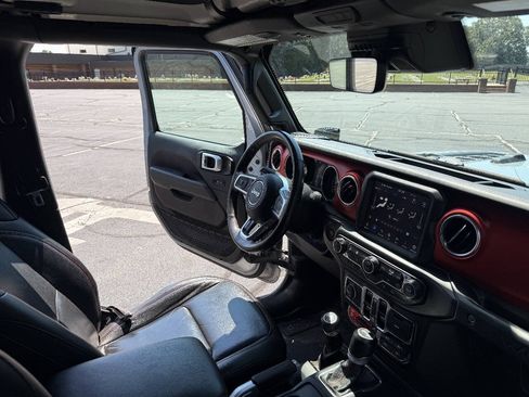 Used 2021 Jeep Wrangler Unlimited Rubicon AWD/4WD image 31