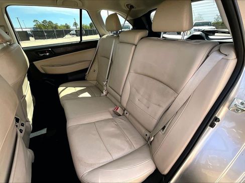 Used 2016 Subaru Outback 2.5i Limited image 20