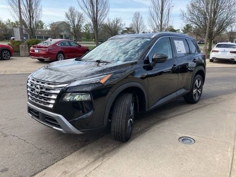 Used 2026 Nissan Rogue SL AWD/4WD image 7
