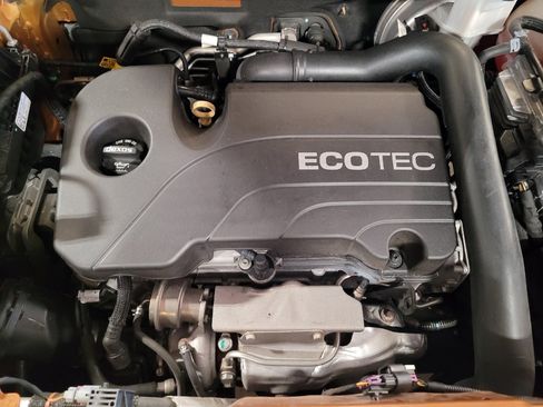 Used 2018 Chevrolet Equinox LS image 30