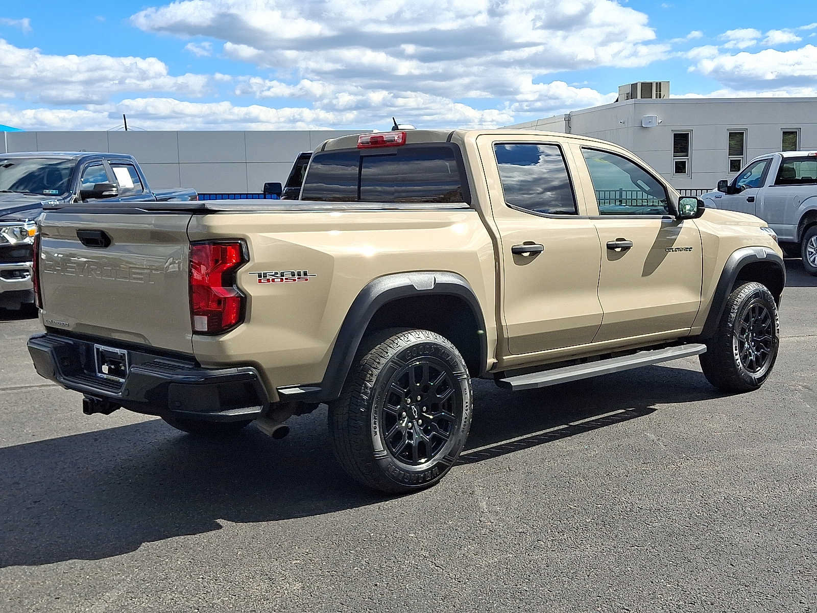 Used 2023 Chevrolet Colorado Trail Boss AWD/4WD image 7