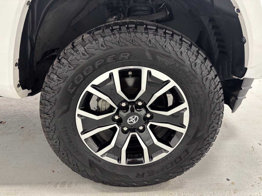 Used 2021 Toyota Tacoma TRD Sport w/ Technology Package AWD/4WD image 63
