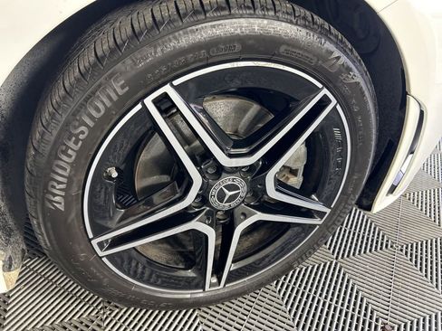 Used 2023 Mercedes-Benz CLA 250 4MATIC image 5