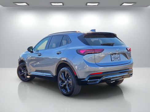 Certified 2025 Buick Envision Sport Touring image 6