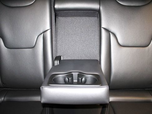 New 2026 Jeep Compass Limited w/ Sun, Sound & Navigation Group image 32