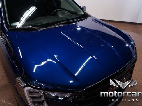 Used 2023 GMC Terrain SLE w/ Driver Convenience Package image 13