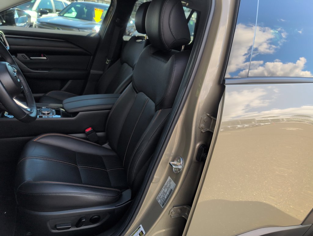 Used 2025 MAZDA CX-50 AWD 2.5 Turbo w/ Premium Pkg image 15