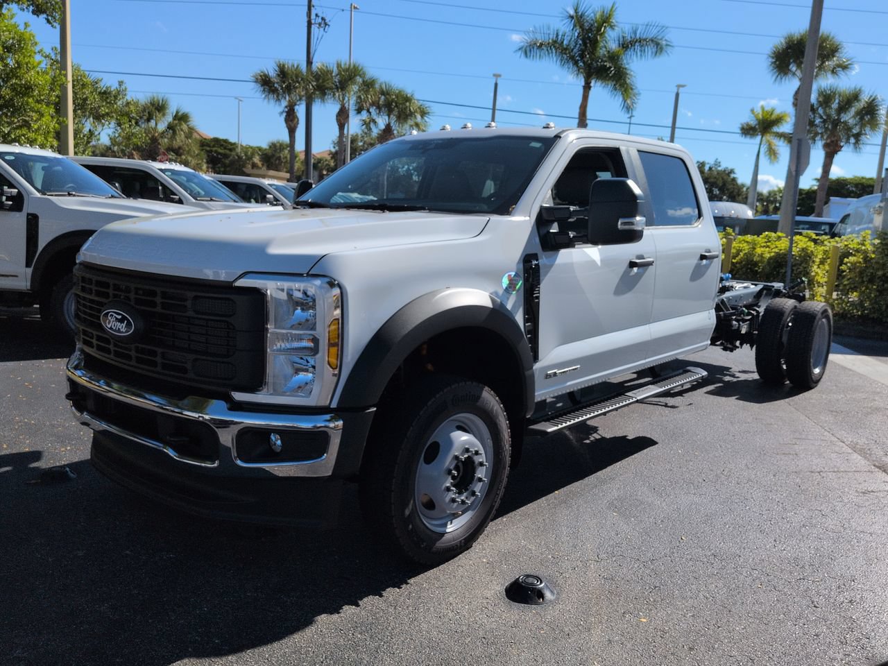 New 2027 Ford F550 4x4 Crew Cab image 8