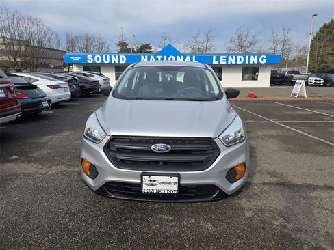 Used 2017 Ford Escape S image 2