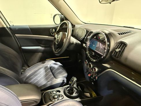 Used 2023 MINI Cooper Countryman S w/ Signature Upholstery Package image 42